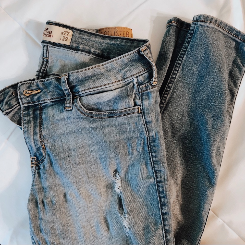 Hollister Ripped Skinny Jeans